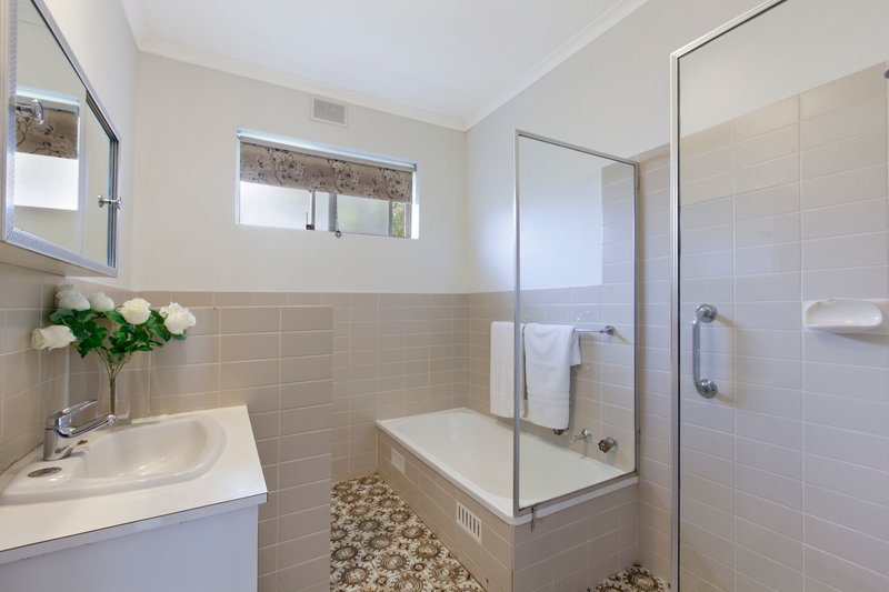 Photo - 51 Russell Avenue, Hazelwood Park SA 5066 - Image 14