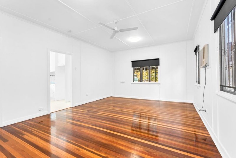 Photo - 51 Sandon Street, Graceville QLD 4075 - Image 10