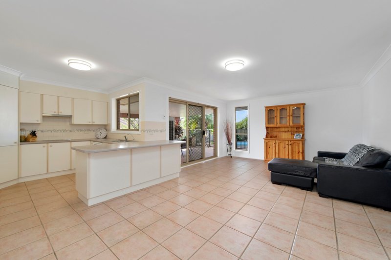 Photo - 51 Sapphire Drive, Port Macquarie NSW 2444 - Image 4