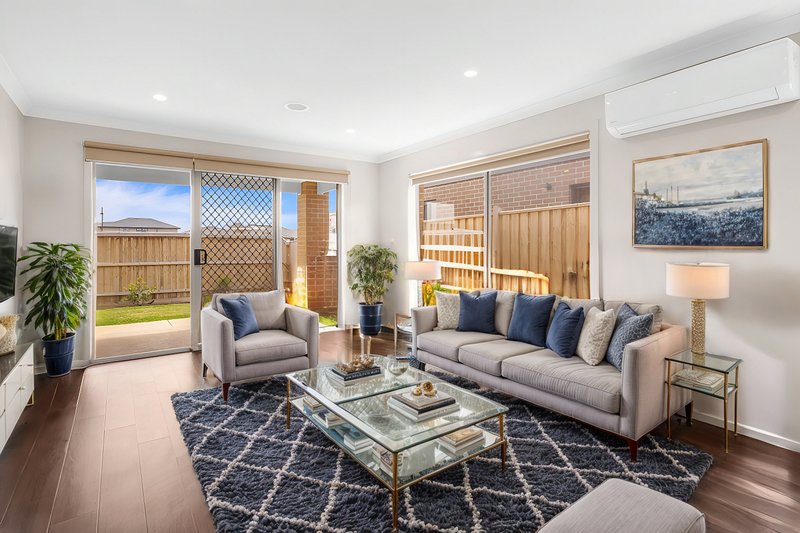 Photo - 51 Saric Street, Fraser Rise VIC 3336 - Image 5