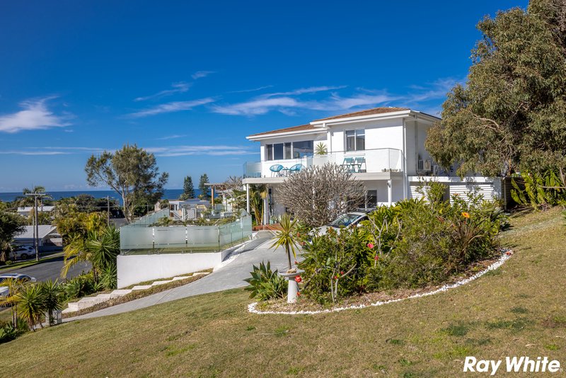 Photo - 51 Seaview Street, Forster NSW 2428 - Image 2