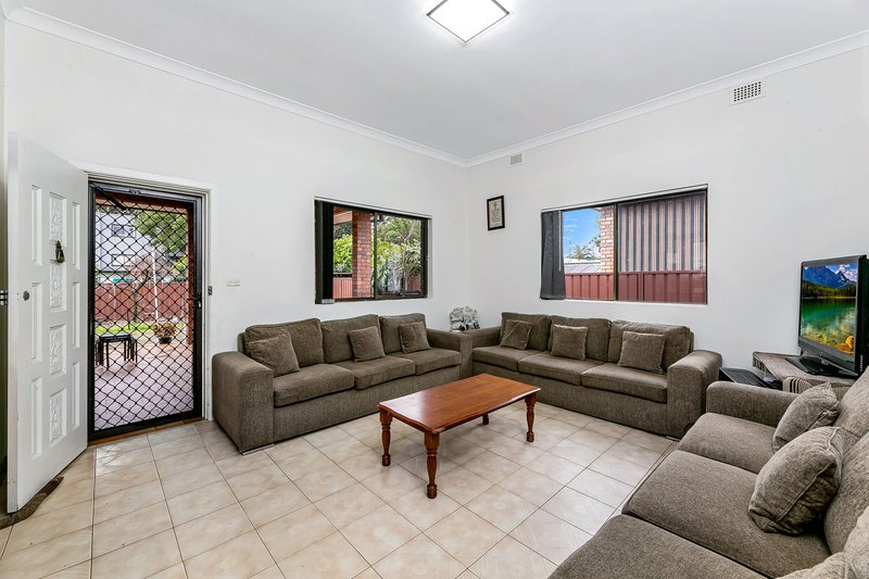 Photo - 51 Seventh Avenue, Campsie NSW 2194 - Image 4