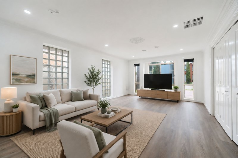 Photo - 51 Shortridge Circuit, Roxburgh Park VIC 3064 - Image 4