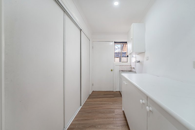 Photo - 51 Shortridge Circuit, Roxburgh Park VIC 3064 - Image 19