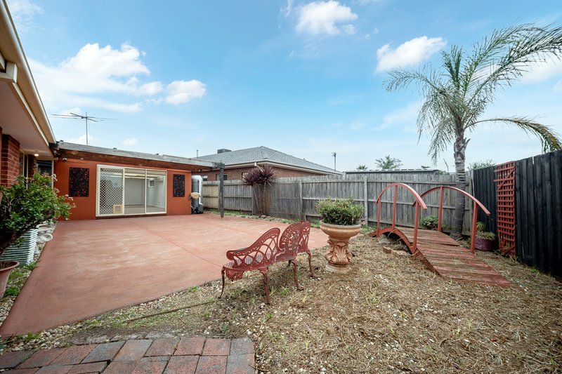 Photo - 51 Shortridge Circuit, Roxburgh Park VIC 3064 - Image 24