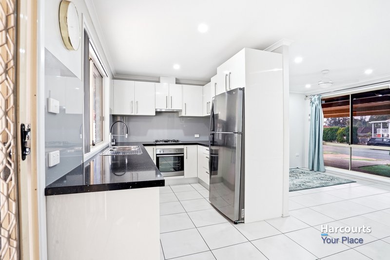 Photo - 51 Southee Circuit, Oakhurst NSW 2761 - Image 3