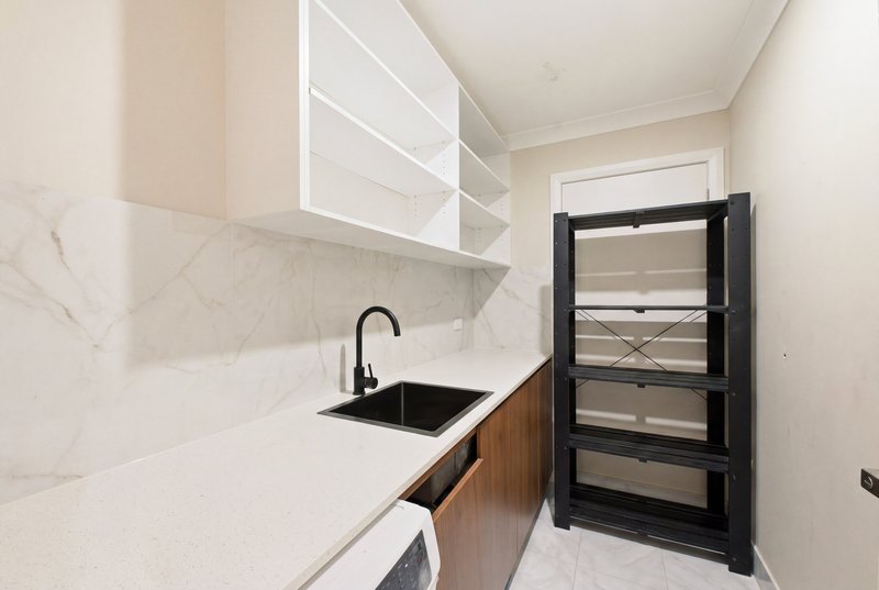 Photo - 51 Stevens Drive, Oran Park NSW 2570 - Image 6