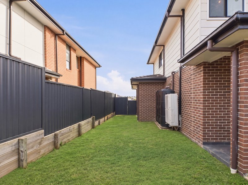 Photo - 51 Stevens Drive, Oran Park NSW 2570 - Image 17