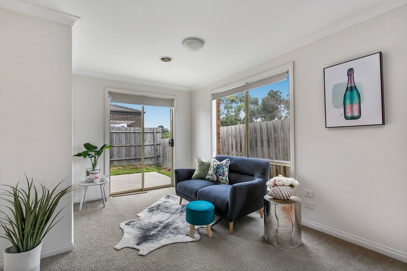 Photo - 51 Tantallon Boulevard, Beaconsfield VIC 3807 - Image 2