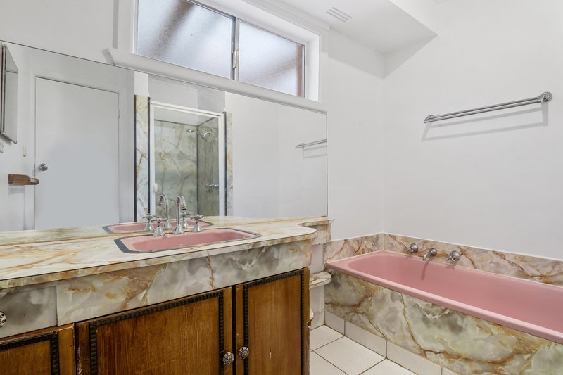 Photo - 51 Thomas Street, Croydon South VIC 3136 - Image 6