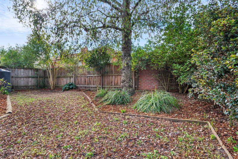 Photo - 51 Thomas Street, Croydon South VIC 3136 - Image 9