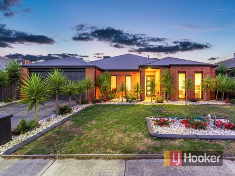 51 Thunderbolt Drive, Cranbourne East VIC 3977