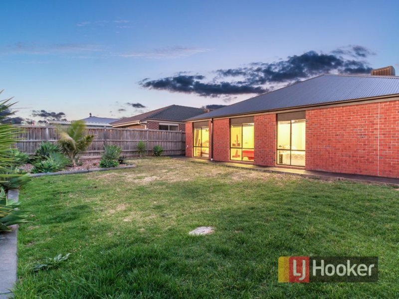 Photo - 51 Thunderbolt Drive, Cranbourne East VIC 3977 - Image 17