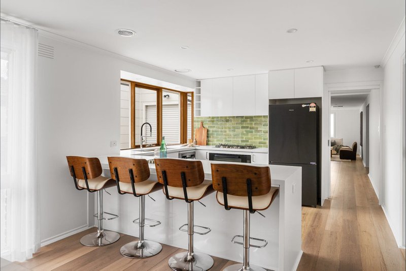 Photo - 51 Tyrone Street, Werribee VIC 3030 - Image 5