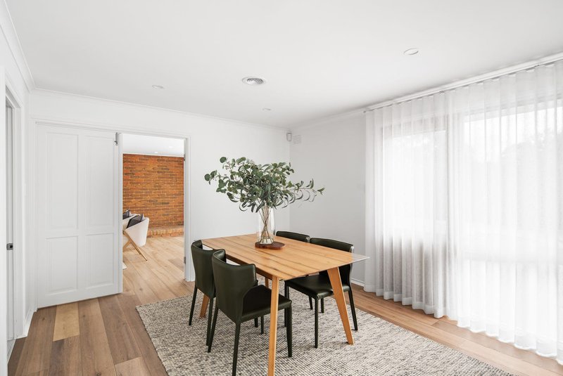 Photo - 51 Tyrone Street, Werribee VIC 3030 - Image 9
