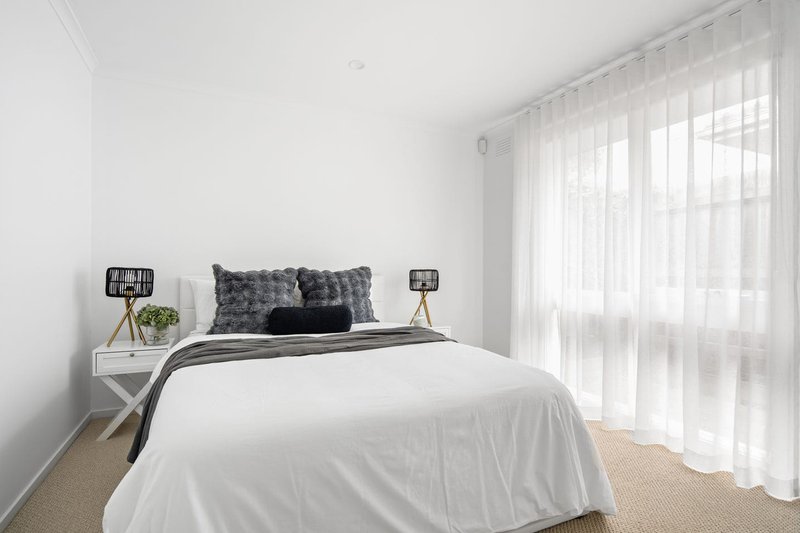 Photo - 51 Tyrone Street, Werribee VIC 3030 - Image 12