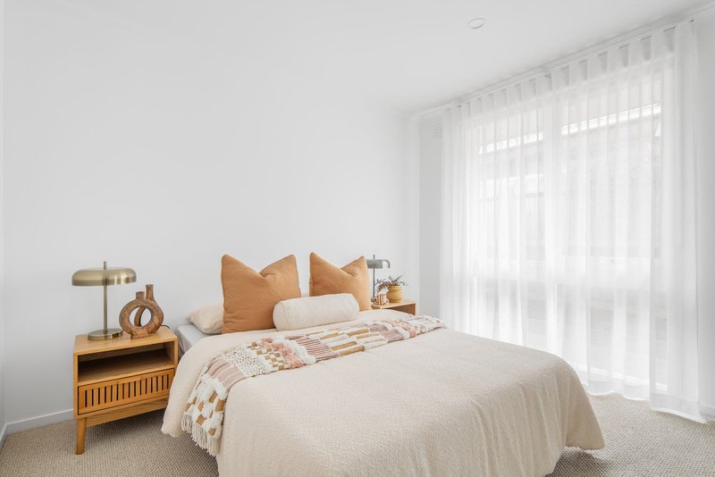 Photo - 51 Tyrone Street, Werribee VIC 3030 - Image 17