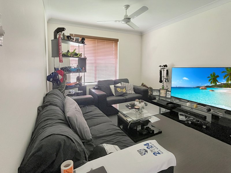 Photo - 51 Valentine Circuit, Augustine Heights QLD 4300 - Image 6