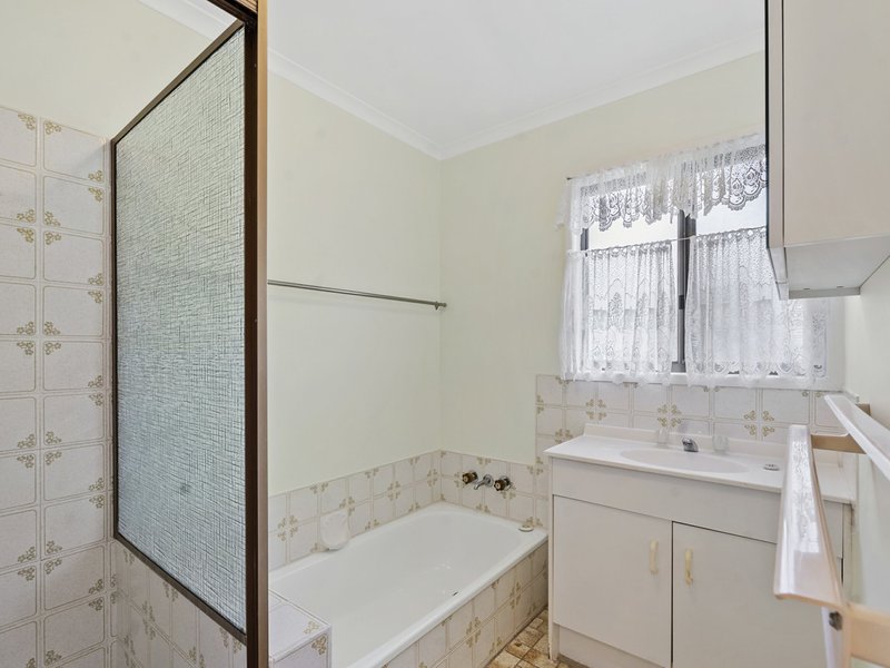 Photo - 51 Warrigal Street, Bellara QLD 4507 - Image 12