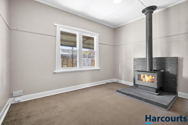 Photo - 51 Waverley Street, Linton VIC 3360 - Image 3