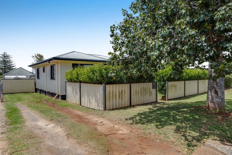 Photo - 51 Weetwood Street, Newtown QLD 4350 - Image 12