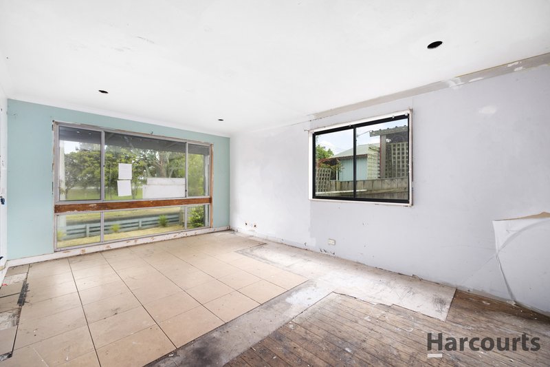 Photo - 51 Western Avenue, Newborough VIC 3825 - Image 2