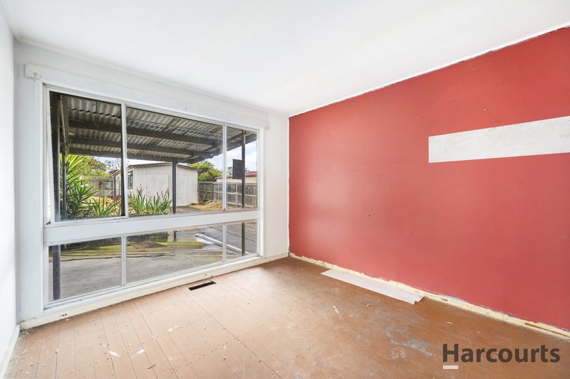 Photo - 51 Western Avenue, Newborough VIC 3825 - Image 7