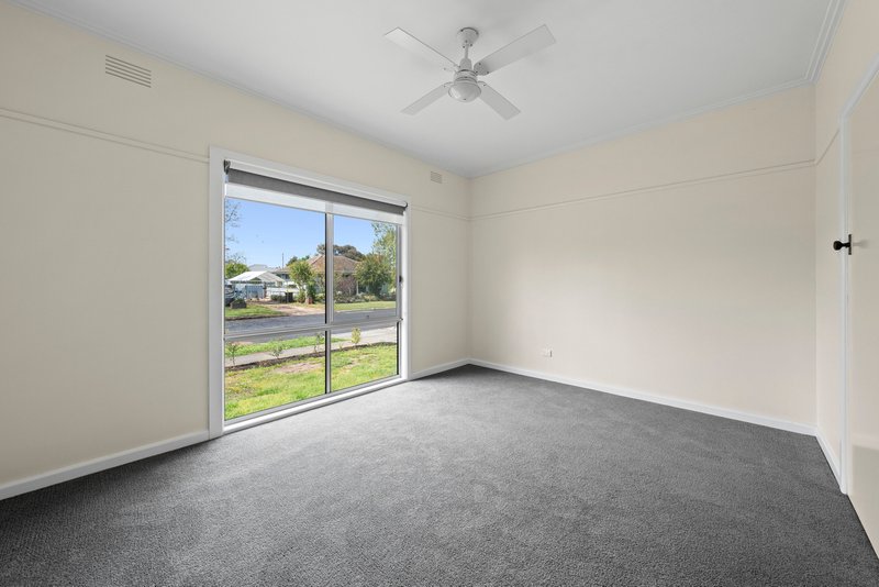 Photo - 51 William Street North, Benalla VIC 3672 - Image 11