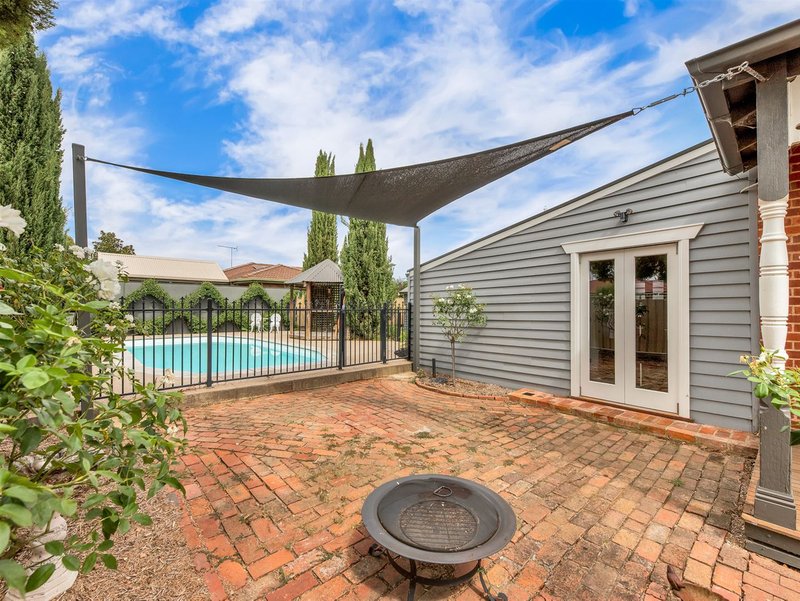 Photo - 51 Williams Road, Wangaratta VIC 3677 - Image 13