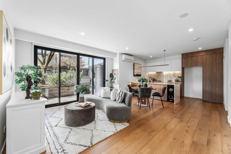 Photo - 5/1 Winton Street, Burwood VIC 3125 - Image 1