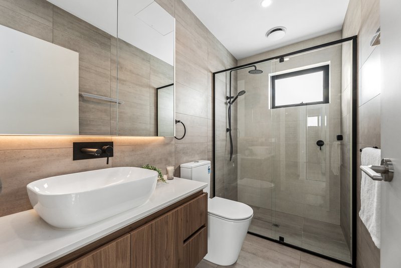 Photo - 5/1 Winton Street, Burwood VIC 3125 - Image 8