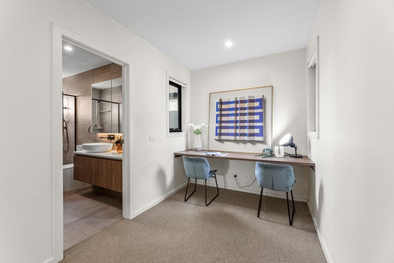Photo - 5/1 Winton Street, Burwood VIC 3125 - Image 12