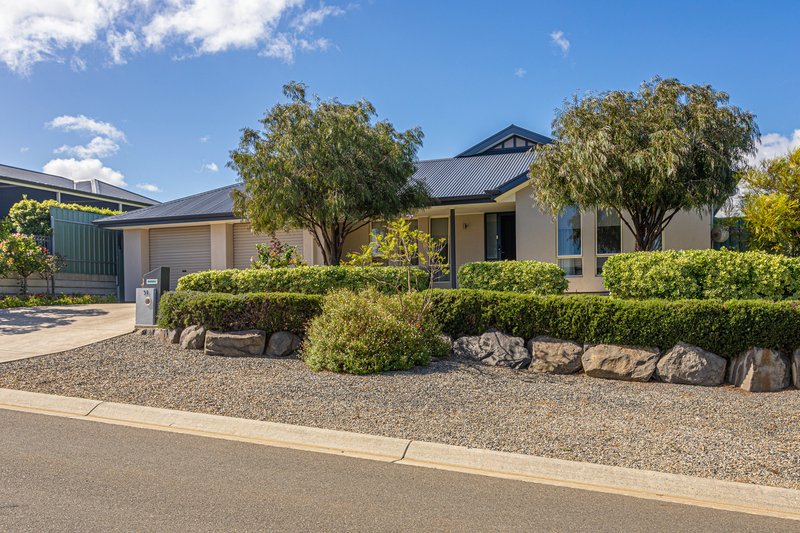 51 Wishart Crescent, Encounter Bay SA 5211