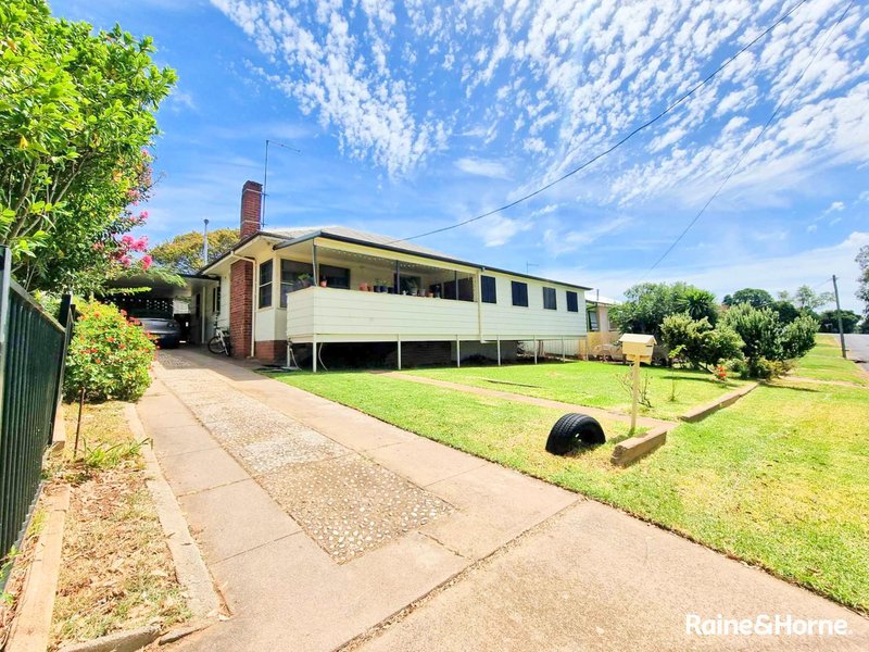 51 Yass Street, Young NSW 2594
