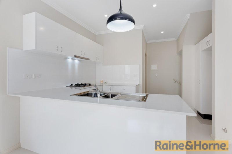 Photo - 5/10-12 Napier Street, Rooty Hill NSW 2766 - Image 2