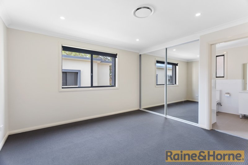 Photo - 5/10-12 Napier Street, Rooty Hill NSW 2766 - Image 5