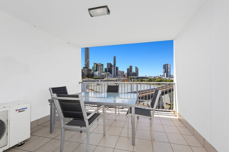 Photo - 510 & 510A/6 Exford Street, Brisbane City QLD 4000 - Image 6