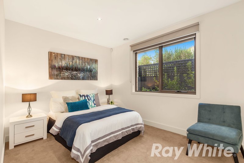 Photo - 5/10 Camelia Street, Box Hill VIC 3128 - Image 7