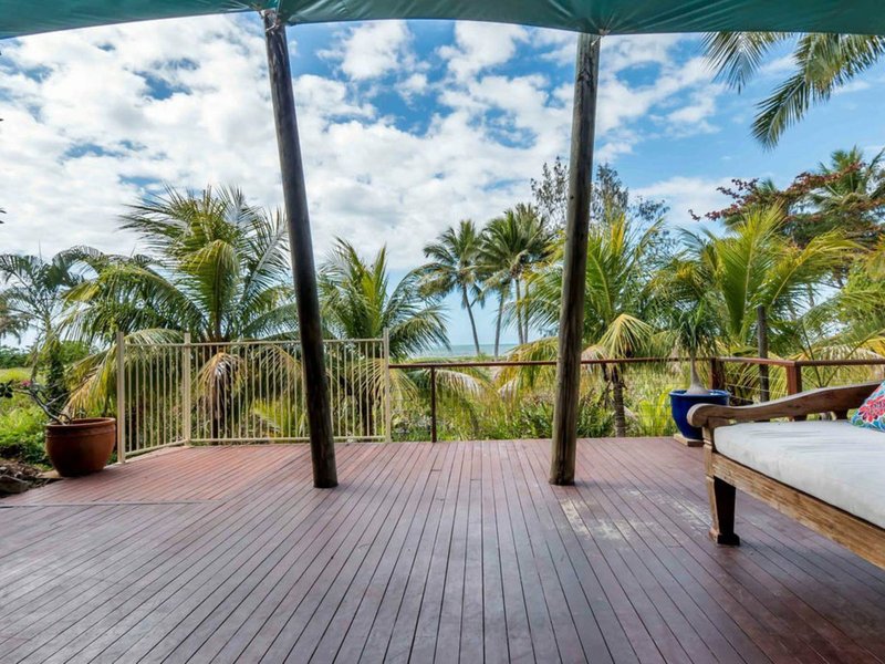 Photo - 5/10 Coconut Street, Holloways Beach QLD 4878 - Image 1