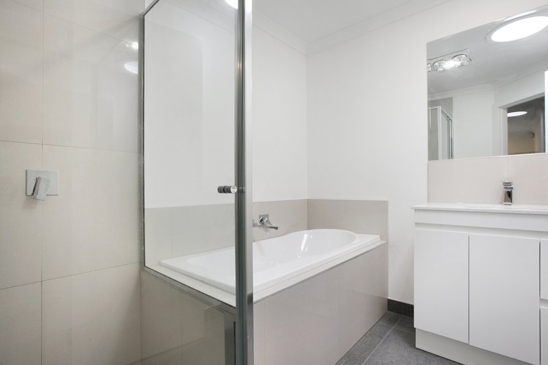 Photo - 5/10 Crevelli Street, Reservoir VIC 3073 - Image 8