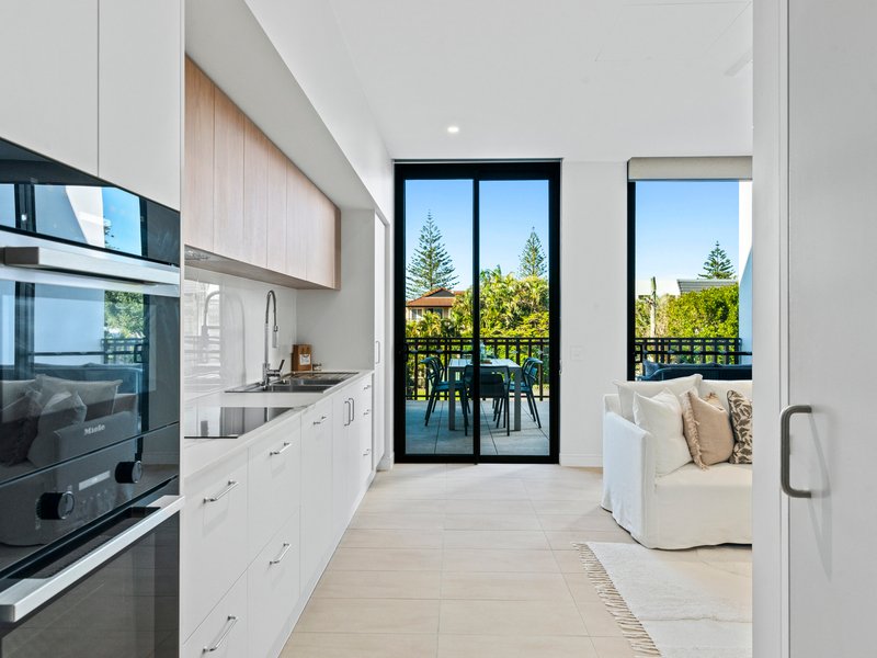 Photo - 5/10 Elizabeth Street, Tugun QLD 4224 - Image 5