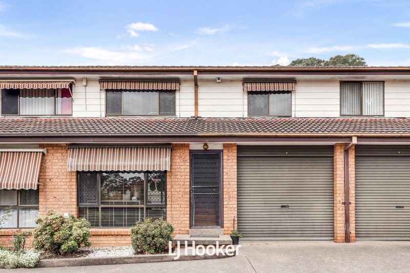 5/10 Gilba Road, Pendle Hill NSW 2145