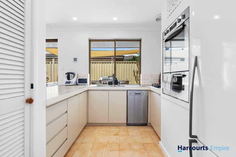 Photo - 5/10 Helmsley Street, Scarborough WA 6019 - Image 17