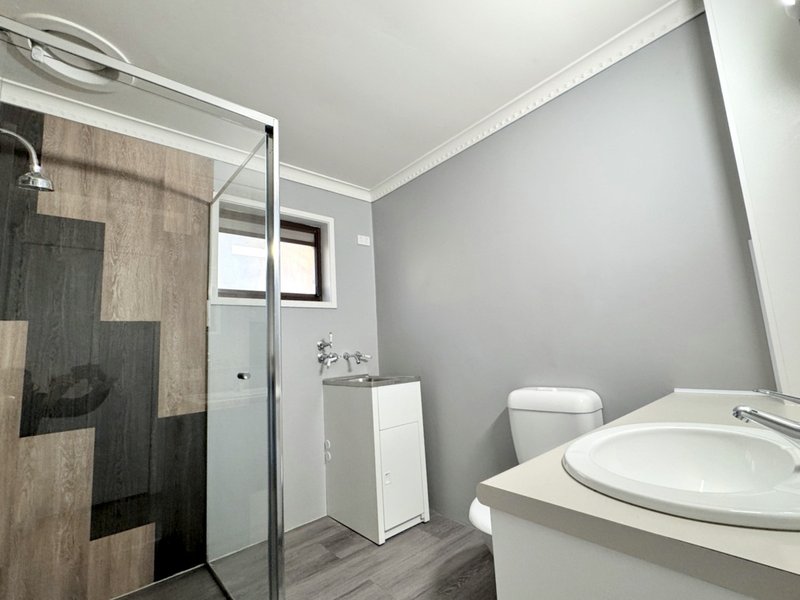 Photo - 5/10 Lather Street, Southport QLD 4215 - Image 9