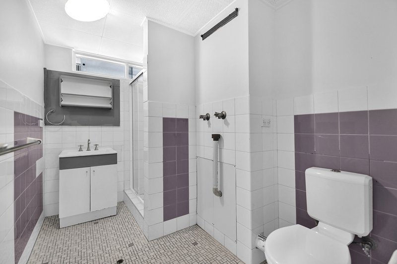 Photo - 5/10 Monaco Street, Surfers Paradise QLD 4217 - Image 7