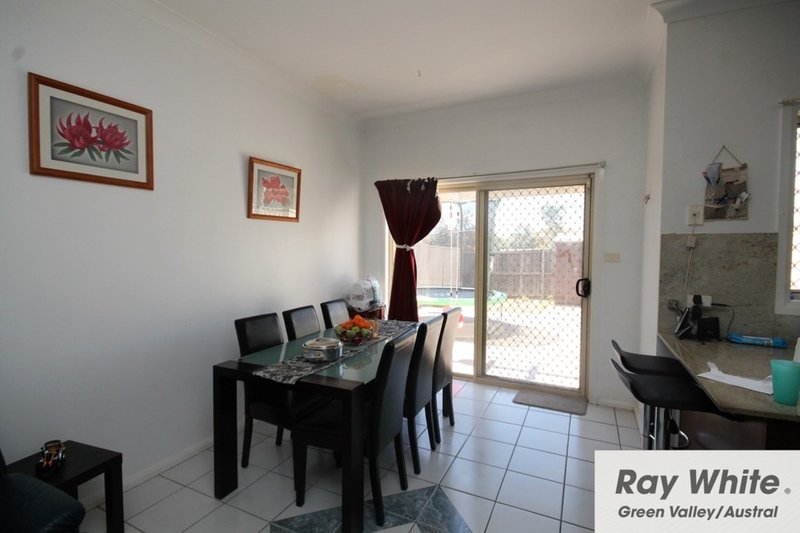 Photo - 5/10 Yerona Street, Prestons NSW 2170 - Image 3