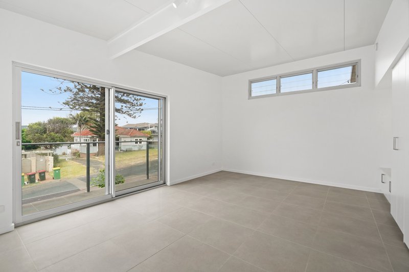 Photo - 5/100 Ocean View Drive, Wamberal NSW 2260 - Image 7