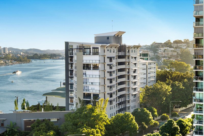 Photo - 51008/37B Harbour Road, Hamilton QLD 4007 - Image 1