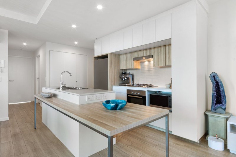 Photo - 51008/37B Harbour Road, Hamilton QLD 4007 - Image 3
