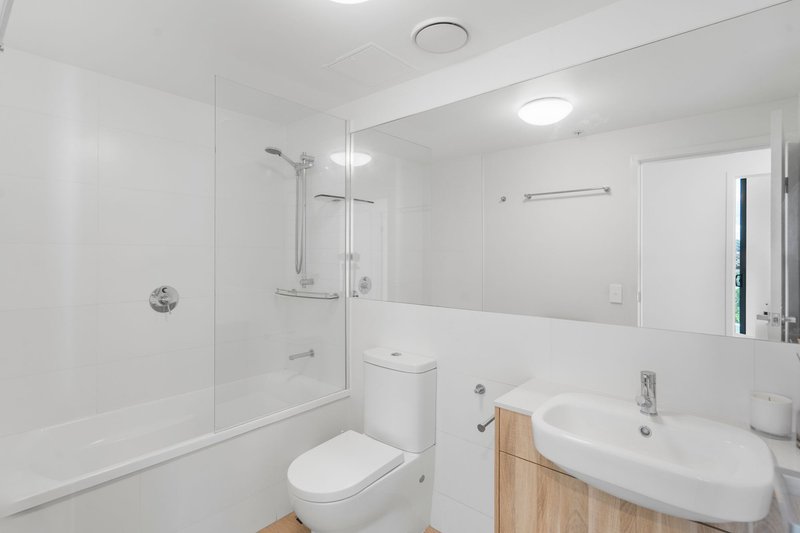 Photo - 51008/37B Harbour Road, Hamilton QLD 4007 - Image 9